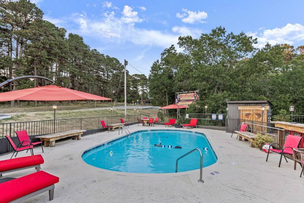 Stonegate Lodge Fire Pit 50In Tv Salt Water Pool Fast Wi-Fi Room #301 Eureka Springs Zewnętrze zdjęcie